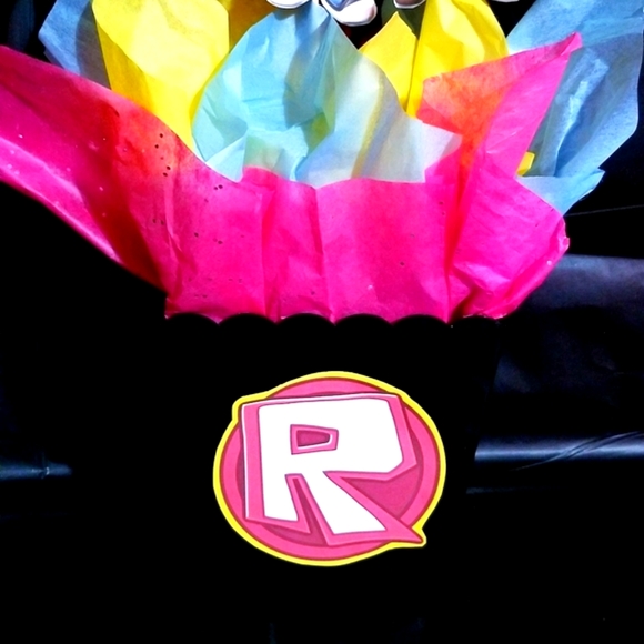 Roblox Girl Birthday Party Package - Picture 4 of 7